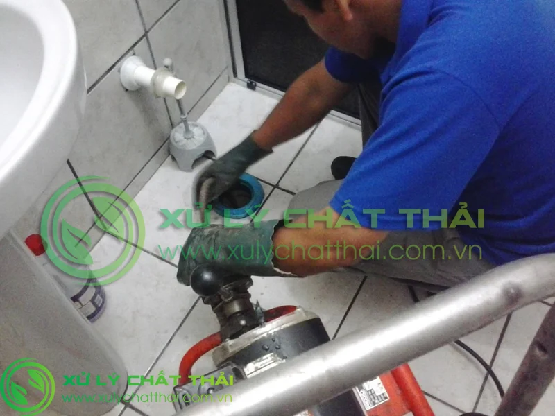 Chế độ bảo hành 1 năm cho khách hàng hút hầm cầu Liên Chiểu